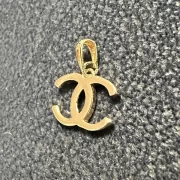 پلاک آویز زنانه طلای 18 عیار مدل شنل S2-1 - Image 3