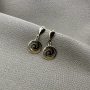 گوشواره طلا 18 عیار زنانه مدل دایره پیچ - Image 3