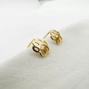 گوشواره طلا 18 عیار زنانه طلاکده مدل پنجه و قلب - Image 2