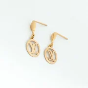 گوشواره طلا 18 عیار زنانه طلاکده مدل Louis Vuitton - Image 2