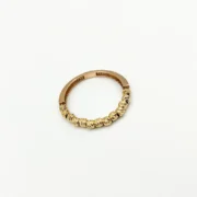 انگشتر طلا 18 عیار زنانه طلاکده مدل کلاریو کد 7 - Image 2