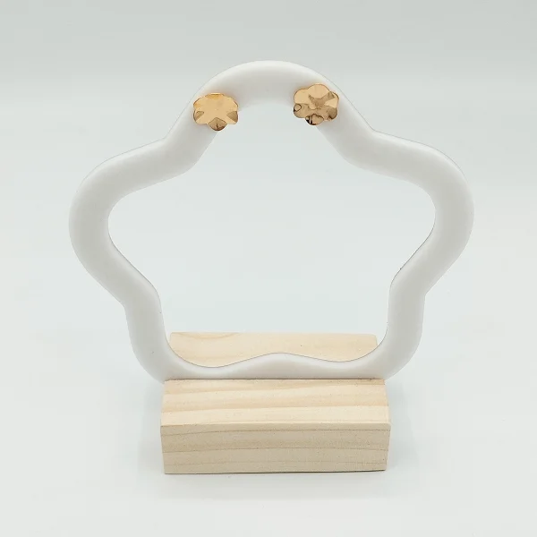 گوشواره طلا 18 عیار زنانه طلاکده مدل گل مینیمال کد 2 - Image 2