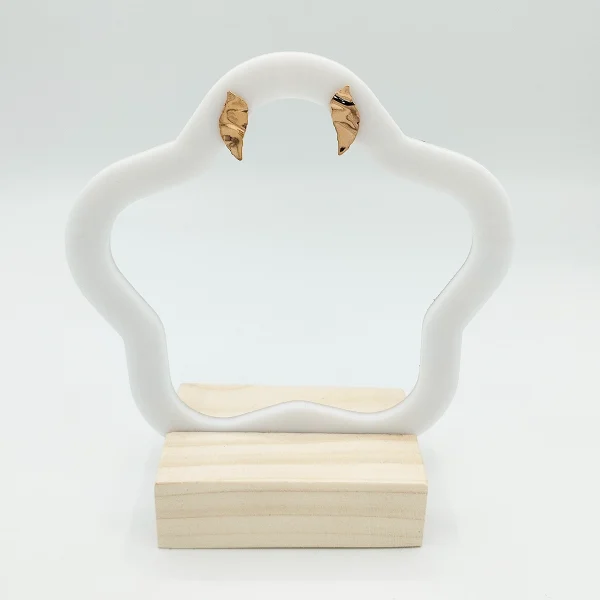 گوشواره طلا 18 عیار زنانه طلاکده مدل برگ مینیمال کد 2 - Image 2