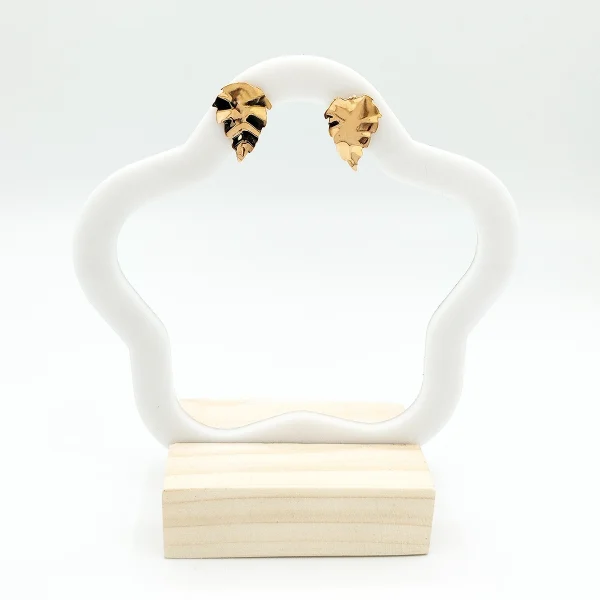 گوشواره طلا 18 عیار زنانه طلاکده مدل برگ مینیمال کد 1 - Image 3