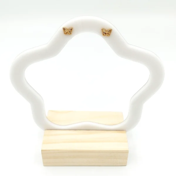 گوشواره طلا 18 عیار زنانه طلاکده مدل ونکلیف پروانه - Image 2